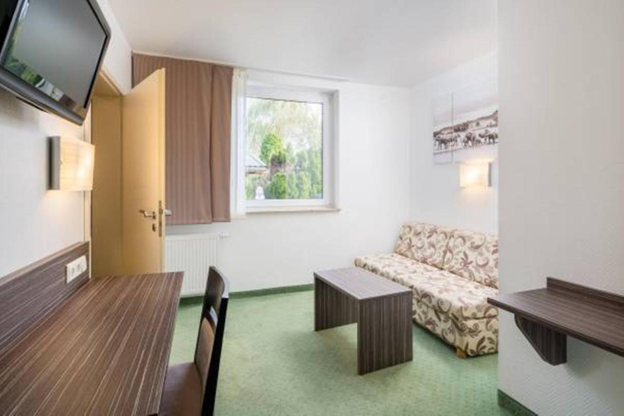 Hotel Zur Post Hemmingen  Esterno foto
