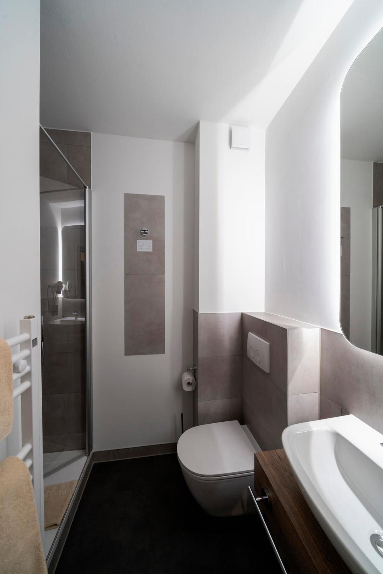 Hotel Zur Post Hemmingen  Esterno foto